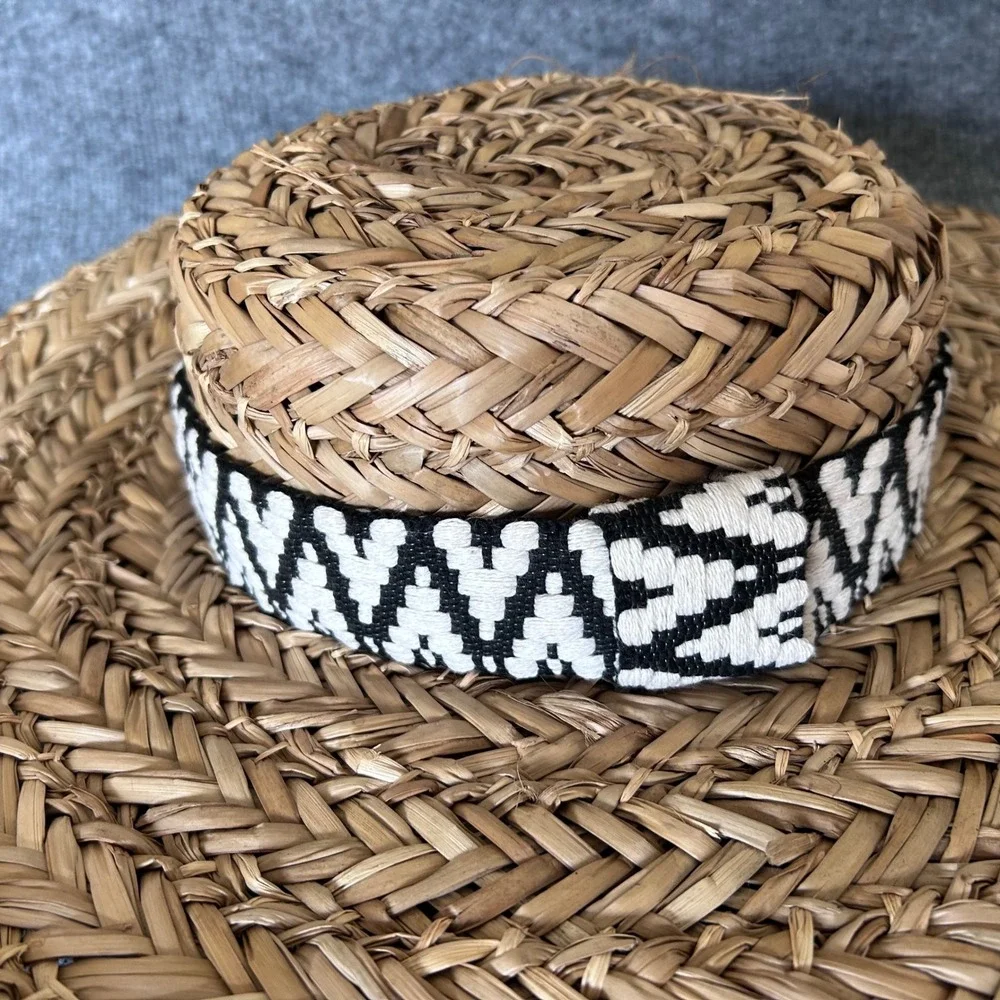 Universal Thread Straw Boater Sun Hat Tan Natural Fiber Geometric Band Q4/20